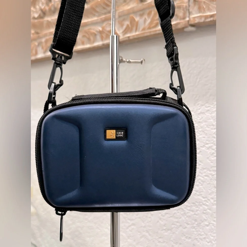 Case Logic MSEC-4 EVA Digital Camera Case- Blue